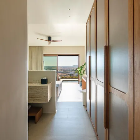 Petrablu Mykonos פטליה