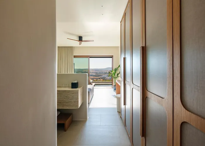 Petrablu Mykonos Фтелия