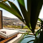 Petrablu Mykonos * Ftelia (Mykonos)